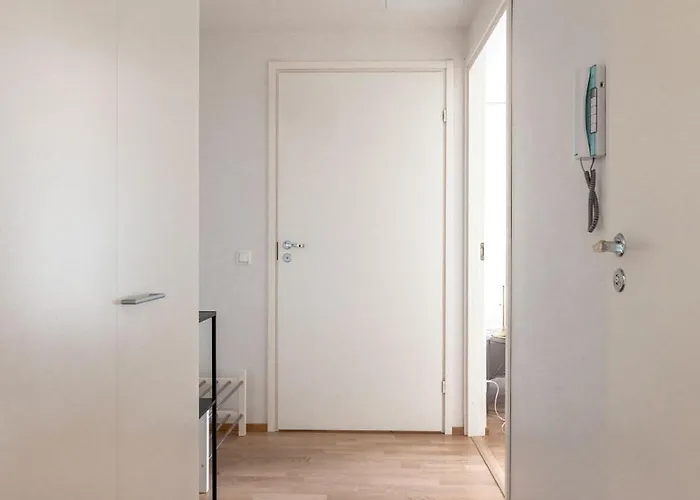 2ndhomes 2br With Sauna And Stunning Balcony Apartamento